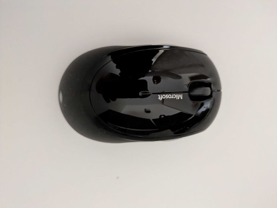 Microsoft Wireless Comfort Desktop 5050 Teclado + Rato Wireless