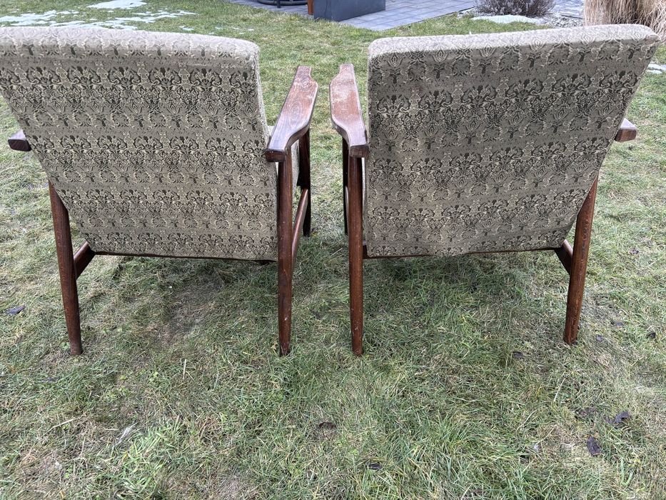 Dwa fotele z epoki PRL
