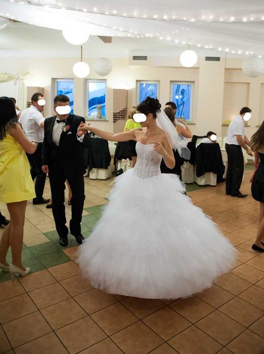 Suknia ślubna tiulowa r. 36