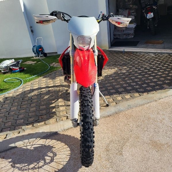 Honda CRF 450 R 2015 matriculada