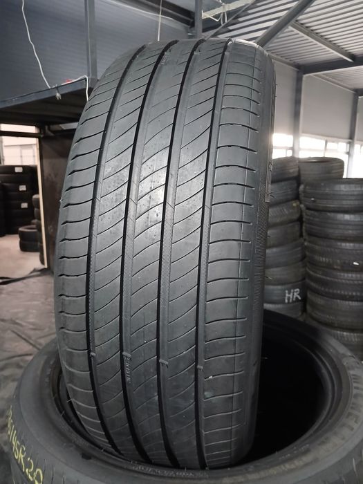 Літні шини  235/45 R20  MICHELIN  Primacy 4 Склад