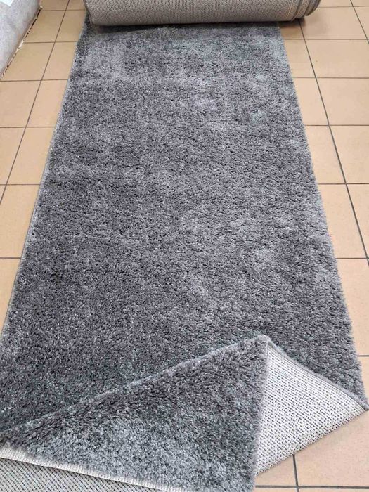 Ворсистий килим в графітовом кольрі