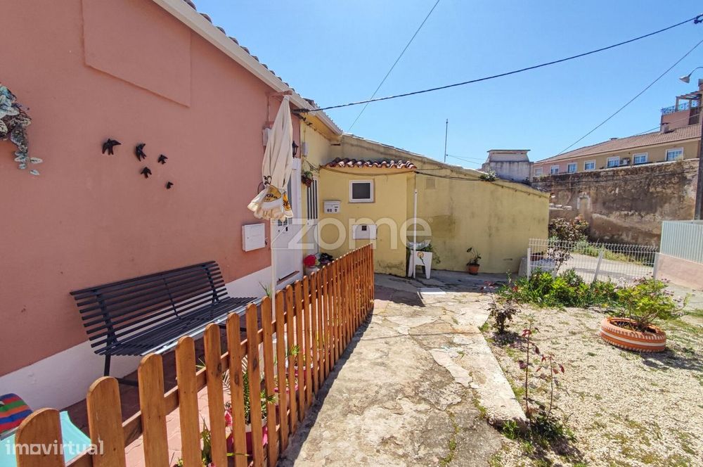 Conjunto para investimento em Loures