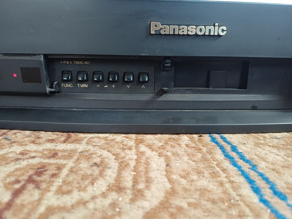 Телевизор Panasonic, диагональ 52 см.