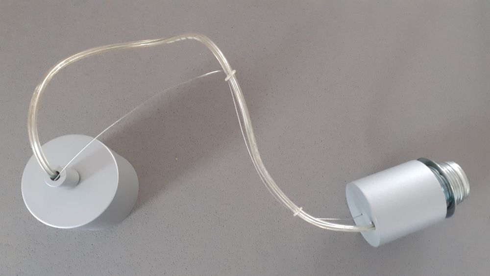 Fio de candeeiro de teto