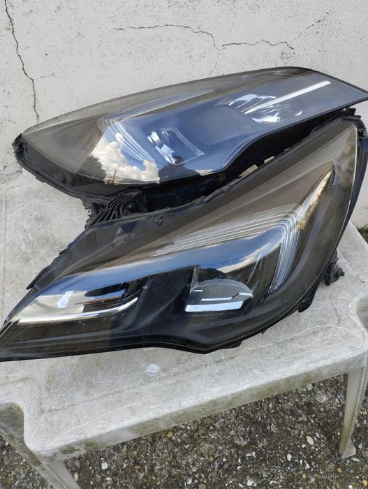 Ópticas  Opel Astra L lado esquerdo de 2021 a 2024