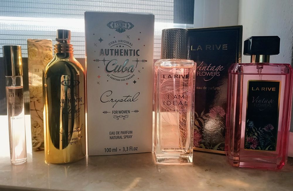 Zestaw 4 damskich perfum | Bi-es, Cuba, La Rive | 12–100 ml
