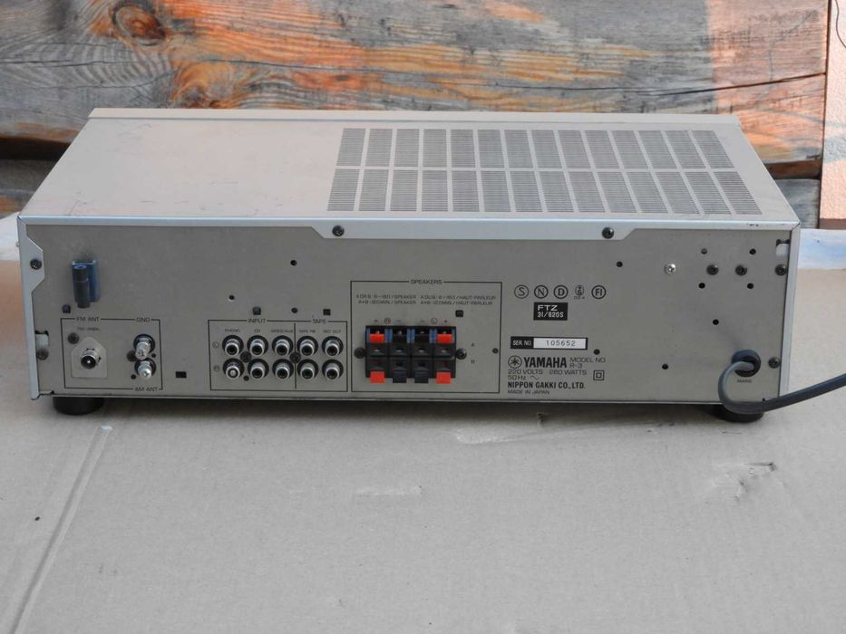 Radio wzmacniacz Yamaha R - 3 , Japan.