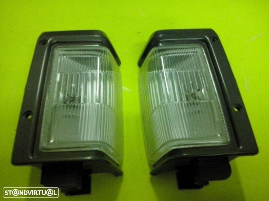 Farolins da frente Nissan D21 King Cab 1987 até 1992( Novos)