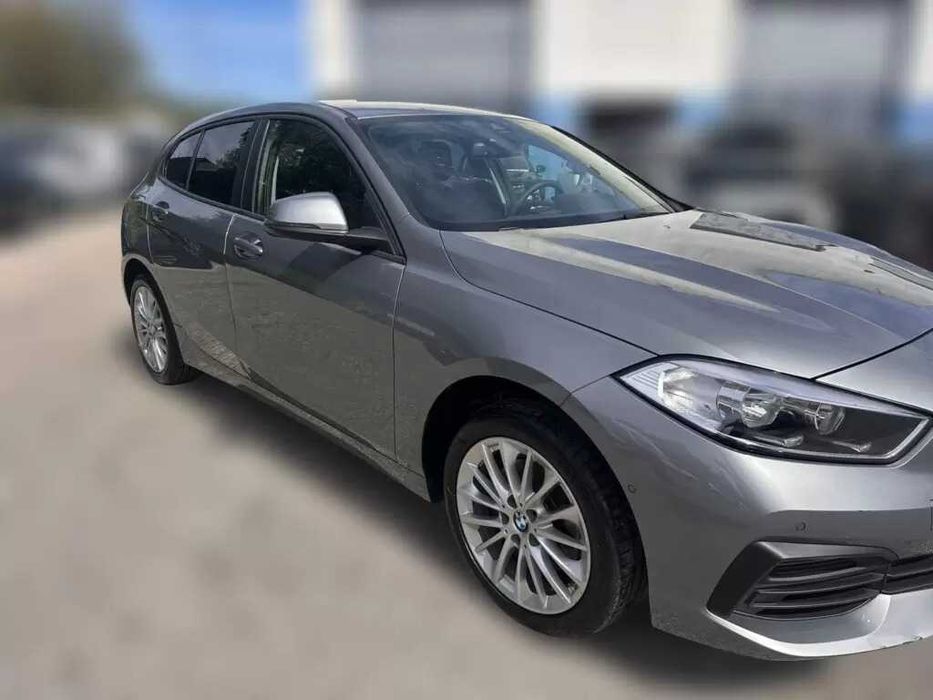 BMW 1 Hatchback (F40) 116 d de 2023 Salvado