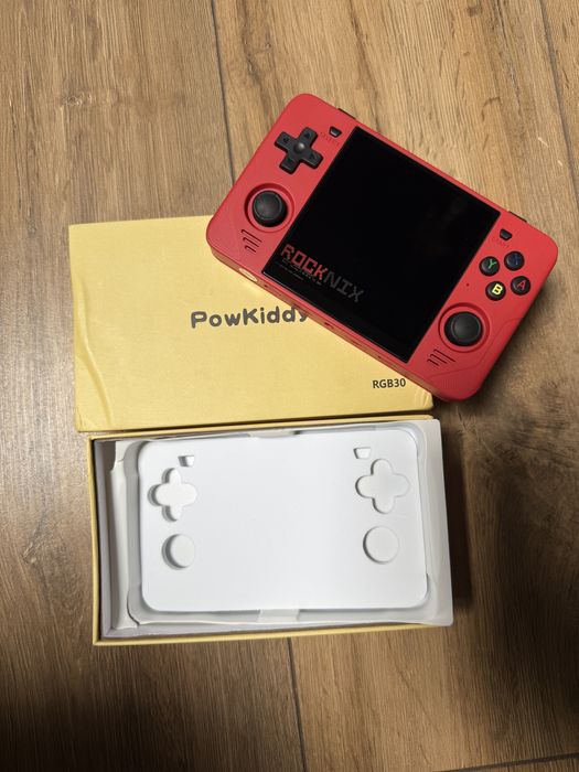 Konsola retro Powkiddy RGB30