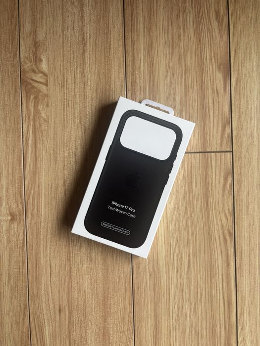 Capa TechWoven iPhone 17 Pro - Preta