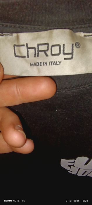 Чорна футболка. Від бренду ChROY  розміром L