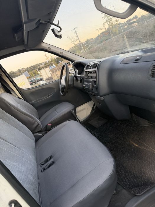 Toyota hiace de 9 lugares de 2004 viatura nacional — photo 5