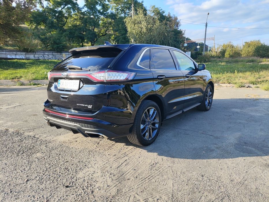 Ford Edge Titanium автопарковка