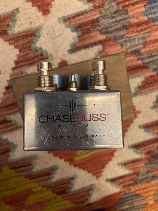 Chase Bliss Tonal Recall, Analog Delay (com caixa de madeira]