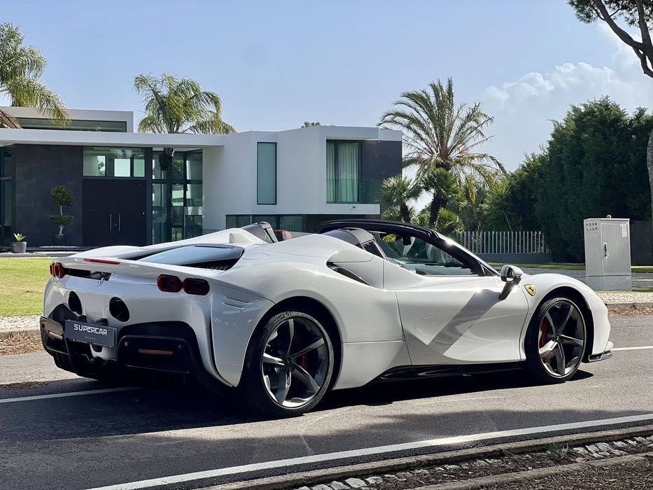 Ferrari SF90 Spider