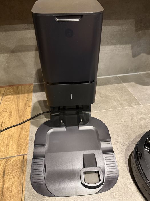 Sprzedam irobot roomba i5+