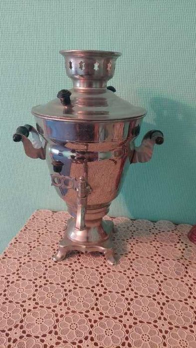 Советский электрический самовар (объёмом 2,5 л)