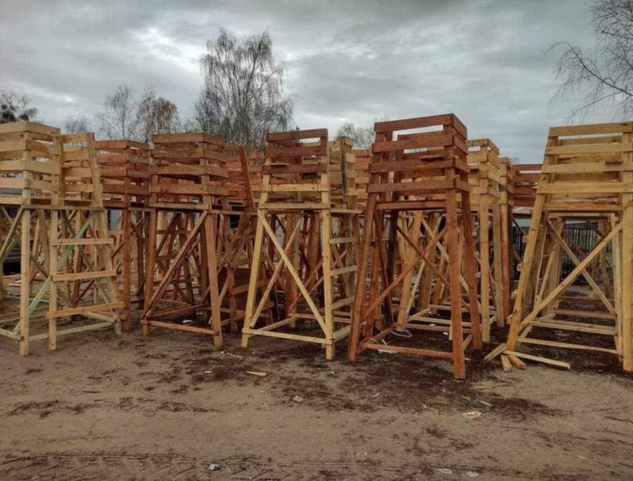 Ambona z deski elewacyjnej