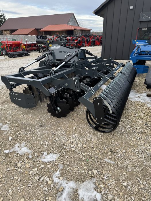 Brona talerzowa hydrauliczna hydraulicznie Metanga BTH 4;4,5;5;5,5;6m