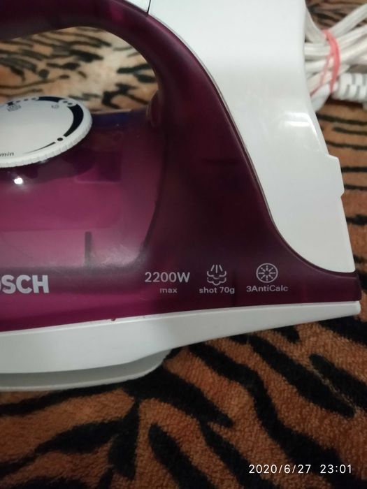продам утюг Bosch (бордо)  ( все функции  рабочие) Цена снижена