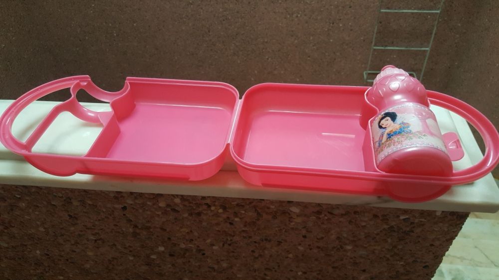 Lancheira com copo Princesas Disney e Bambi