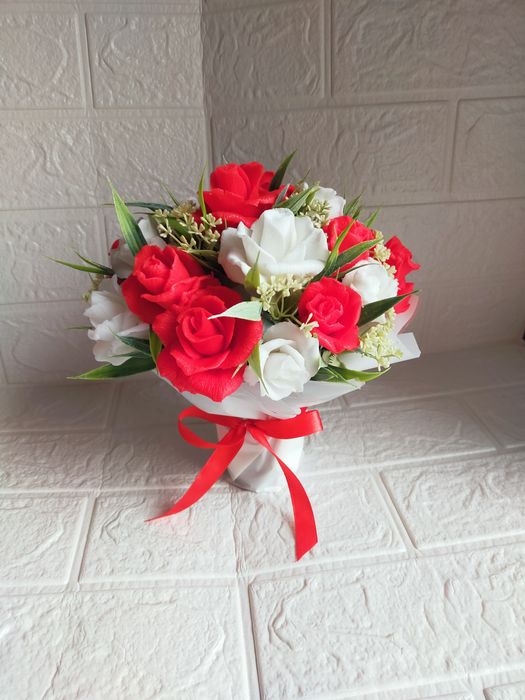 Мило ручної роботи