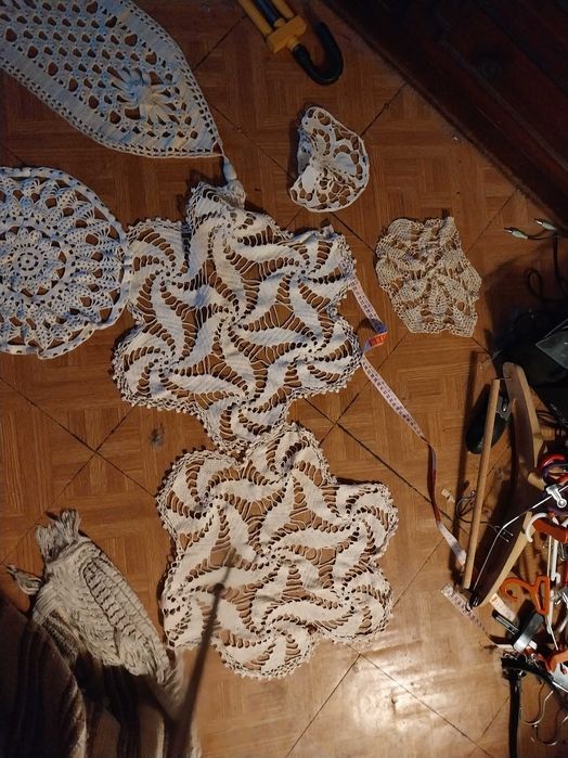 Lote de rendas e croché antigo feito à mão