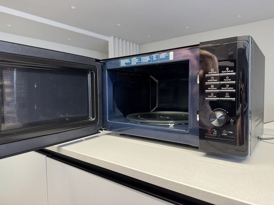 Micro-ondas Forno 23L