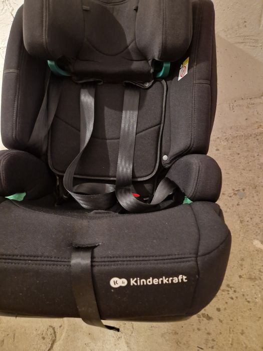 Fotelik samochodowy w pełni regulowany Isofix stan jak nowy