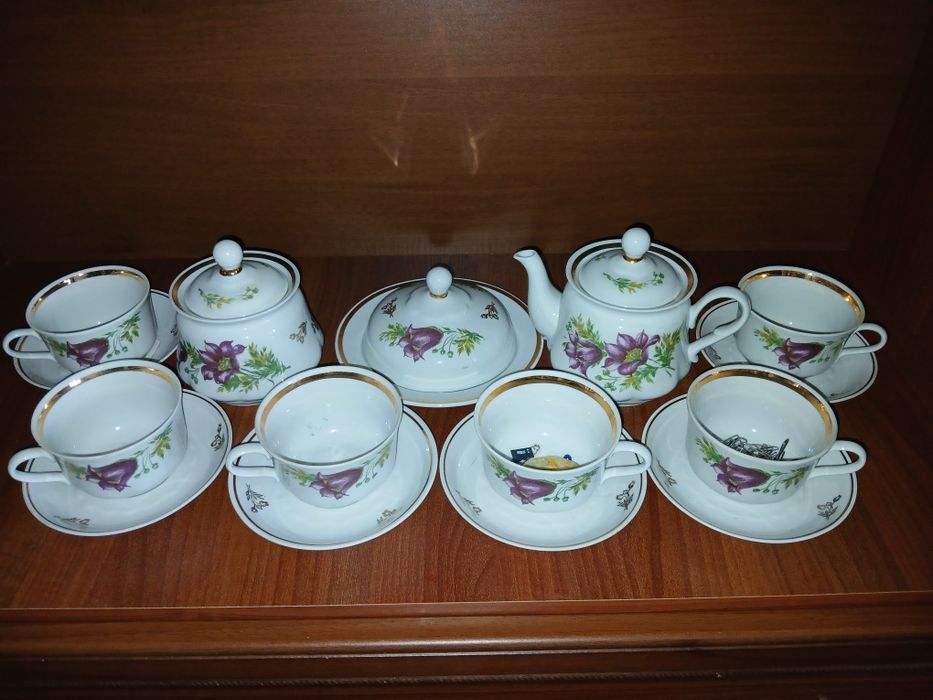 Сервиз чайный (на шесть персон).