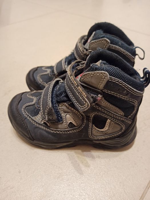 Oddam dziecięce śniegowce 26