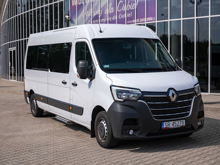 Wynajem VIP busa 9-osobowego Renault Master 2022r.