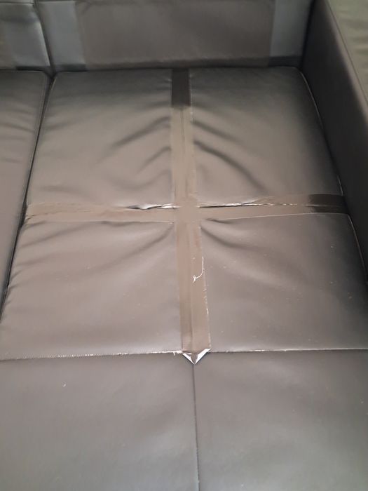 Sofá Chaise Longue e conversível em Cama