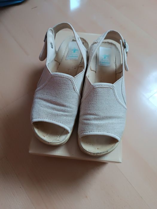 Sandały letnie beżowe rozmiar 36
