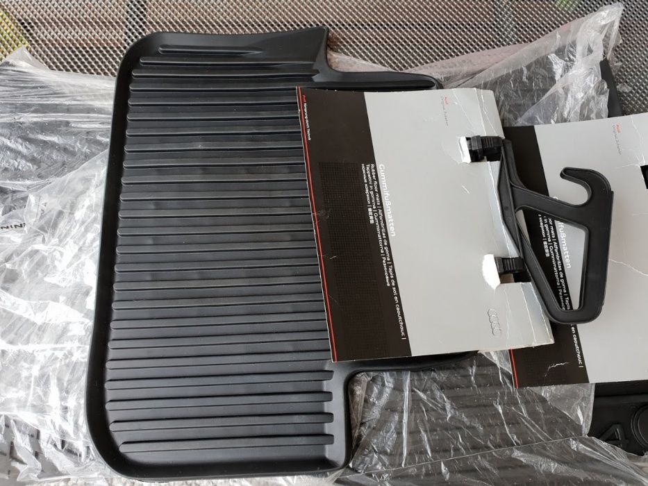 Оригінальні коврики Audi A4 B9 S4 B7 B8 A5 A3 8V TT Авто