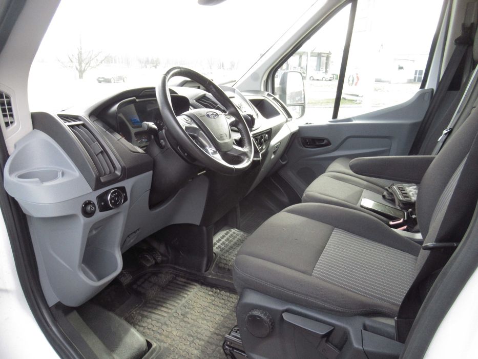 Ford Transit EcoBlue 2.0 doinwestowany webasto pneumatyka 2019 r.