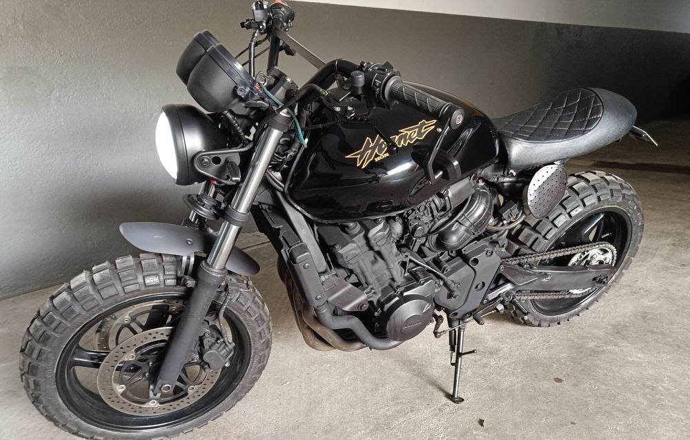 Honda hornet 600 Scrabble