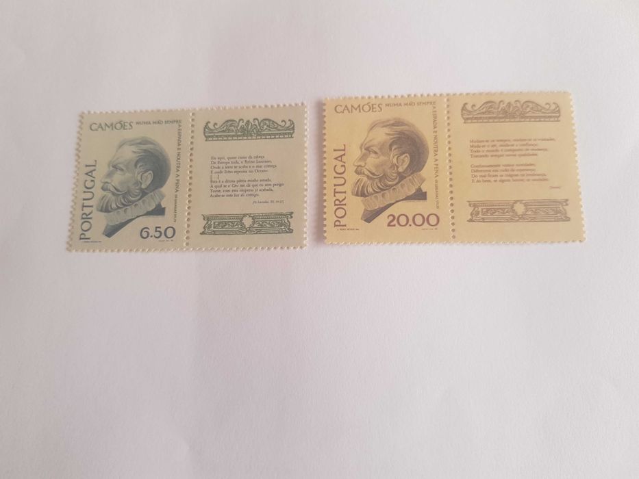 2 Selos Não Utilizados de CAMÕES