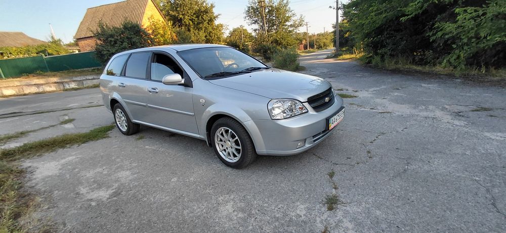 Шевроле Лачетті газ 1.8