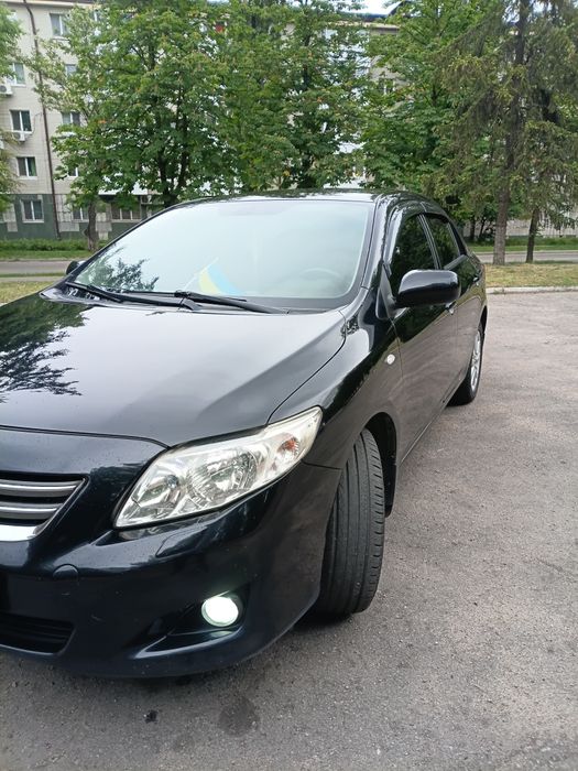 Продам TOYOTA Corolla 1.6 газ бензин