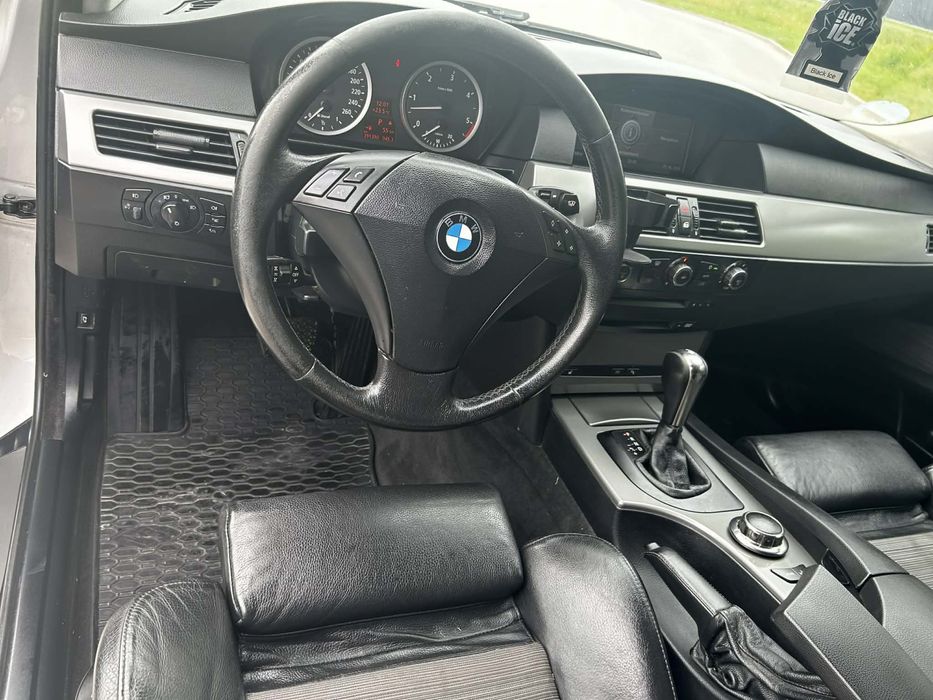 Bmw e60  530d  231km  head up, aktywny tepomat, night vision.
