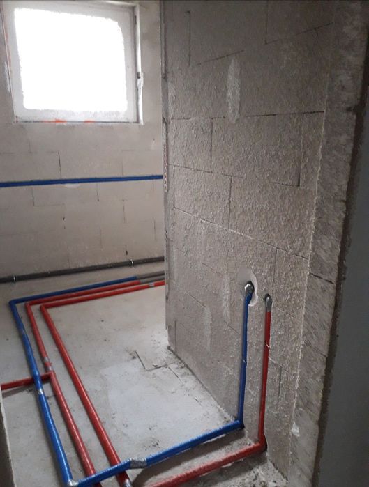 Hydraulik. Usługi hydrauliczne