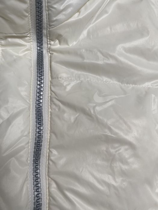 Nike puchowa lekka kurtka S kremowa pikowana 36