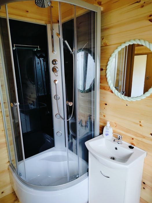 Domek z balią jacuzzi