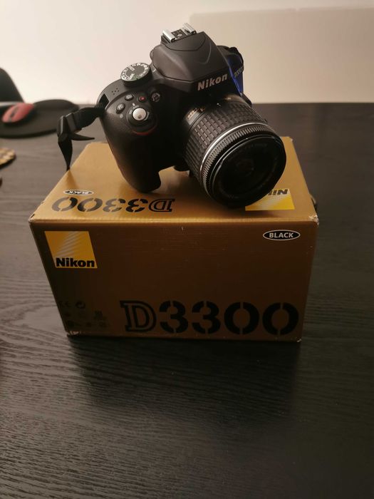 Maquina fotografica Nikon D 3300 como Nova