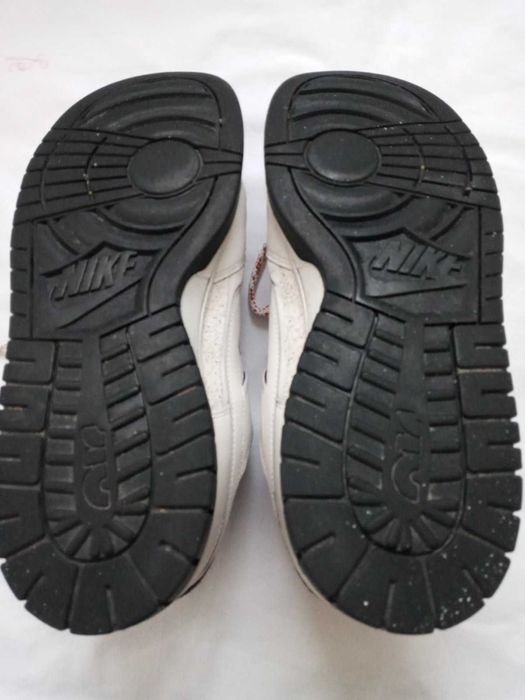 Кроссовки Nike кожа размер 44 - 45 стелька 28 см