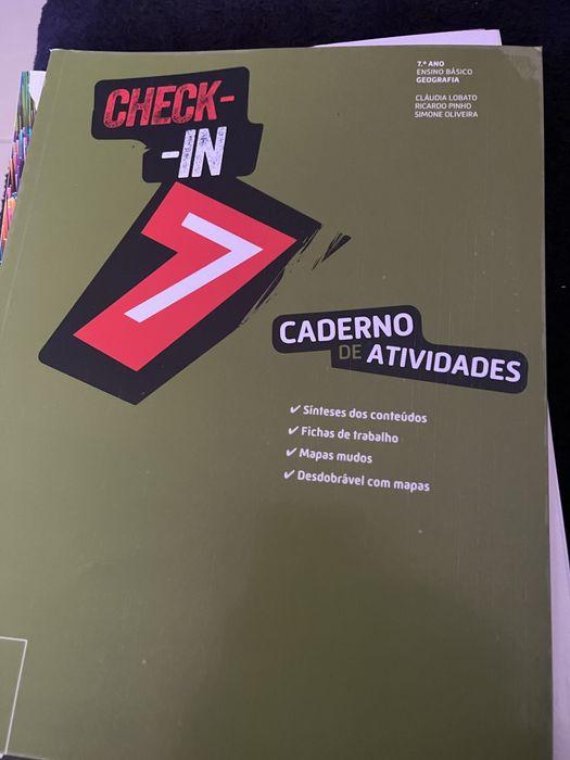 Vendo livros de fichas 7 ano