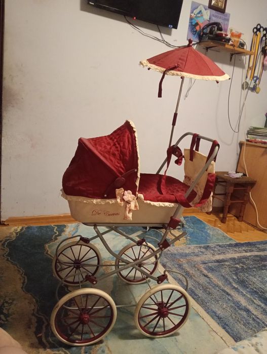 Коляска для кукли .